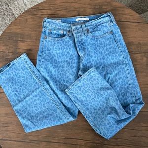 Cheetah print wedgie straight Levi jeans